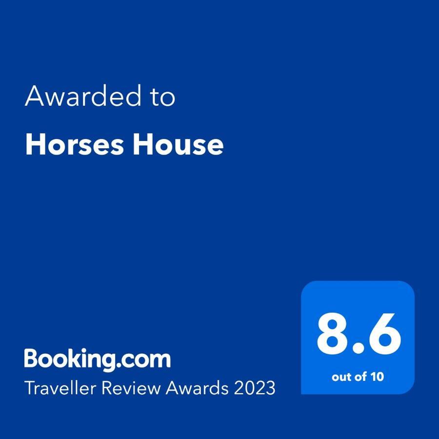 Апартаменти Horses House Ель-Карак Екстер'єр фото